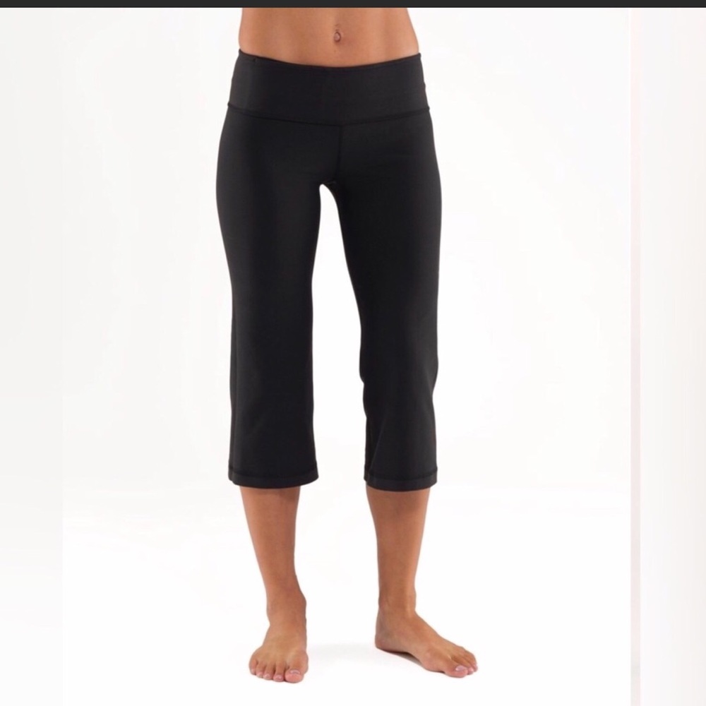 Lululemon groove crop reversible leggings